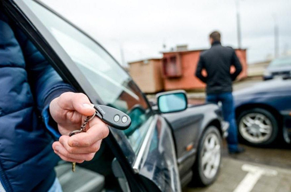 Хочешь в очередь – плати